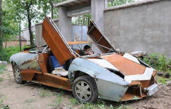 Demolizione auto: modalità e documenti per rispettare l’ambiente